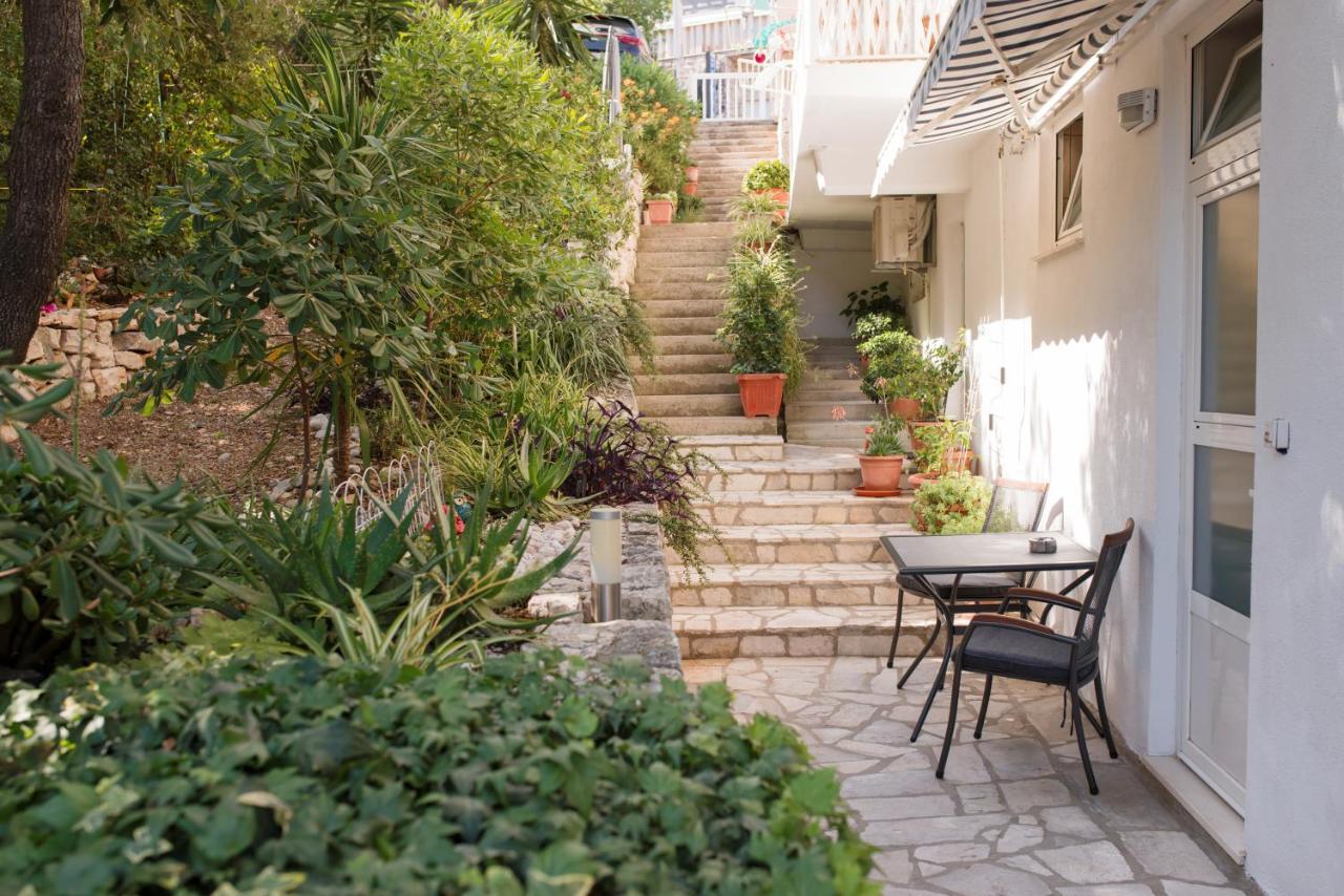פומנה Guesthouse Sanela מראה חיצוני תמונה