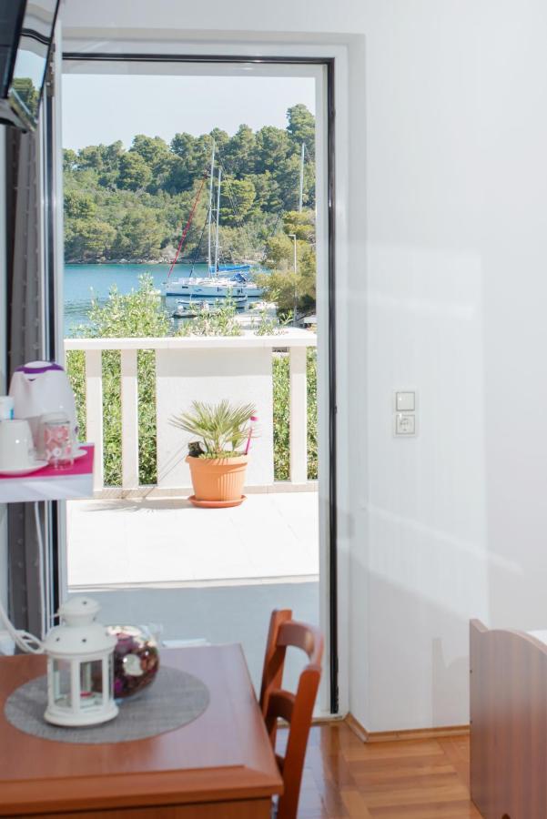 פומנה Guesthouse Sanela מראה חיצוני תמונה
