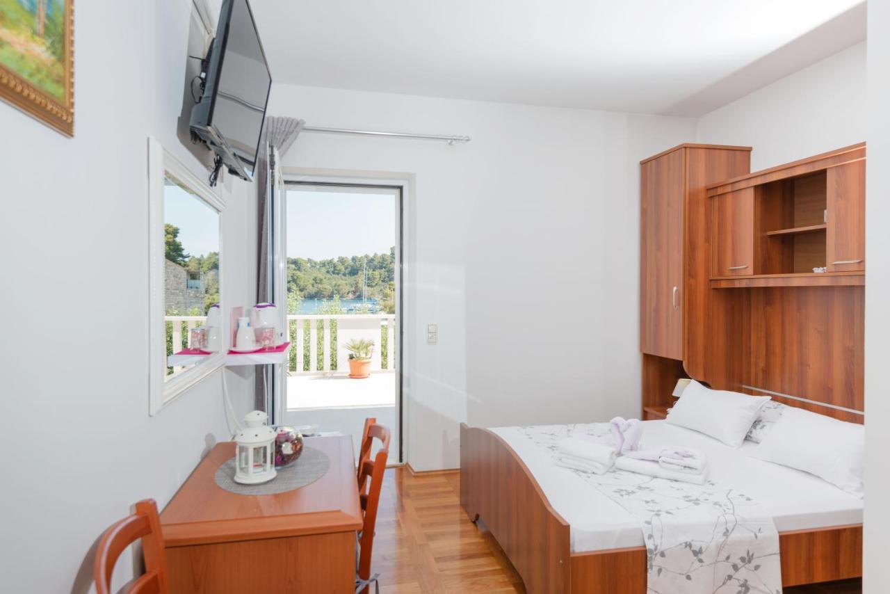 פומנה Guesthouse Sanela מראה חיצוני תמונה