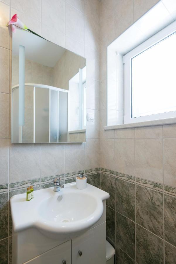 פומנה Guesthouse Sanela מראה חיצוני תמונה