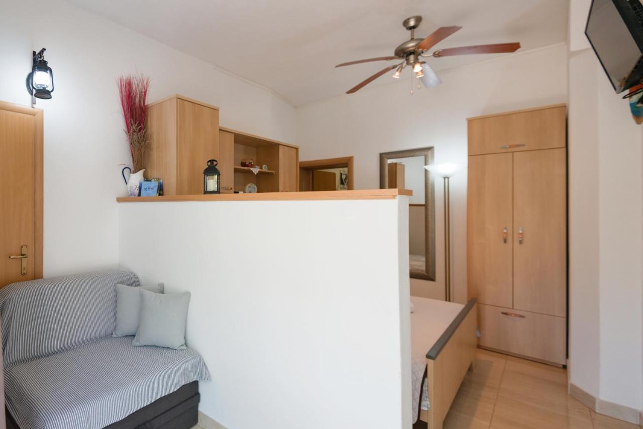 פומנה Guesthouse Sanela מראה חיצוני תמונה
