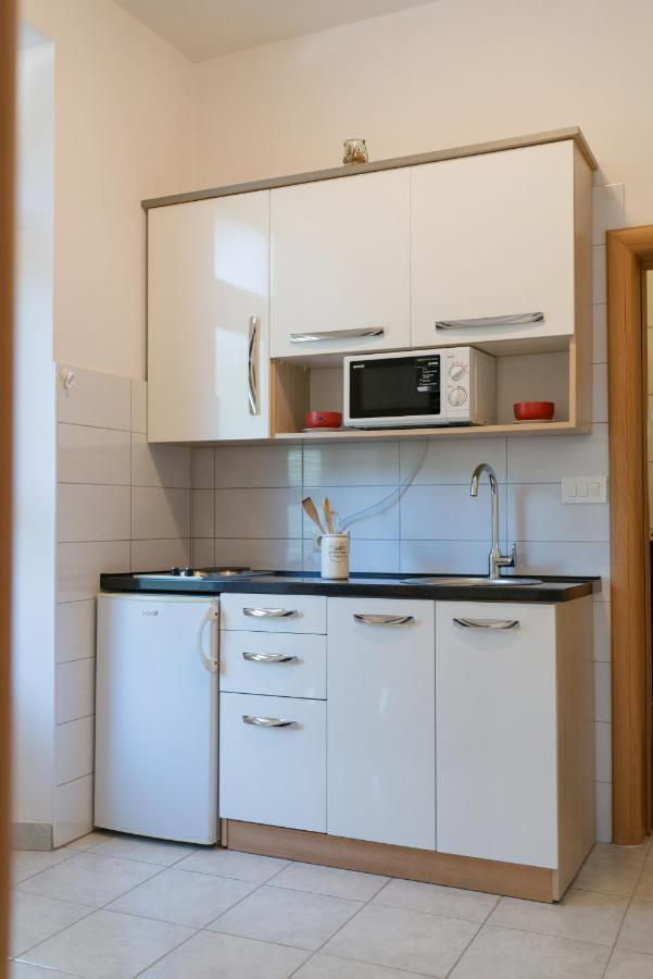 פומנה Guesthouse Sanela מראה חיצוני תמונה
