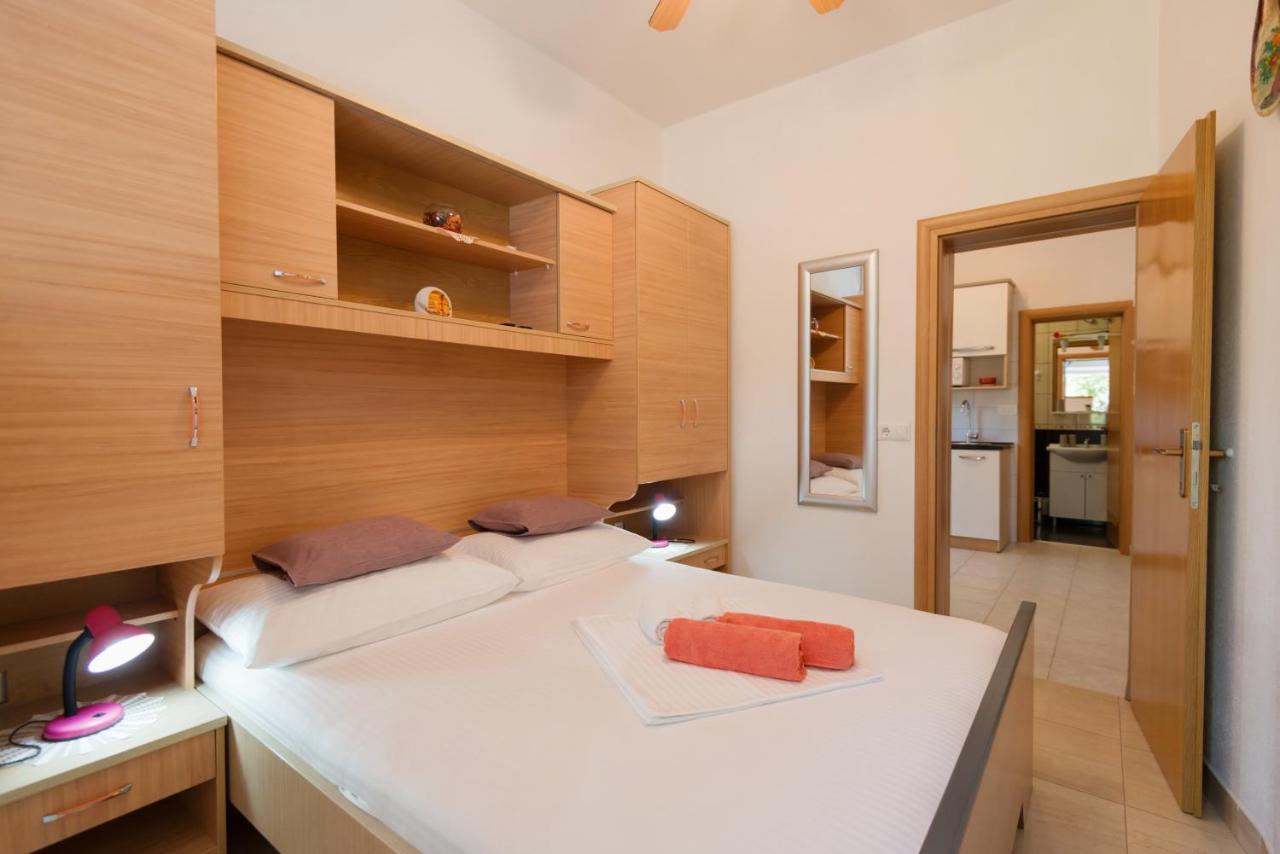 פומנה Guesthouse Sanela מראה חיצוני תמונה